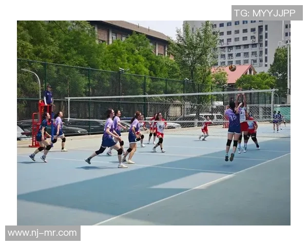 赛后分析:北京排球队与上海排球队的战术意识与执行力对比探讨 赛后分析:北京排球队与上海排球队的战术意识与执行力对比探讨