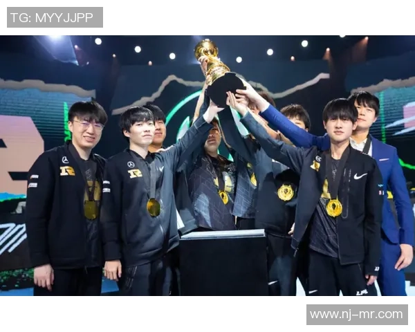 英雄联盟纪实：记录RNG的逆袭之旅